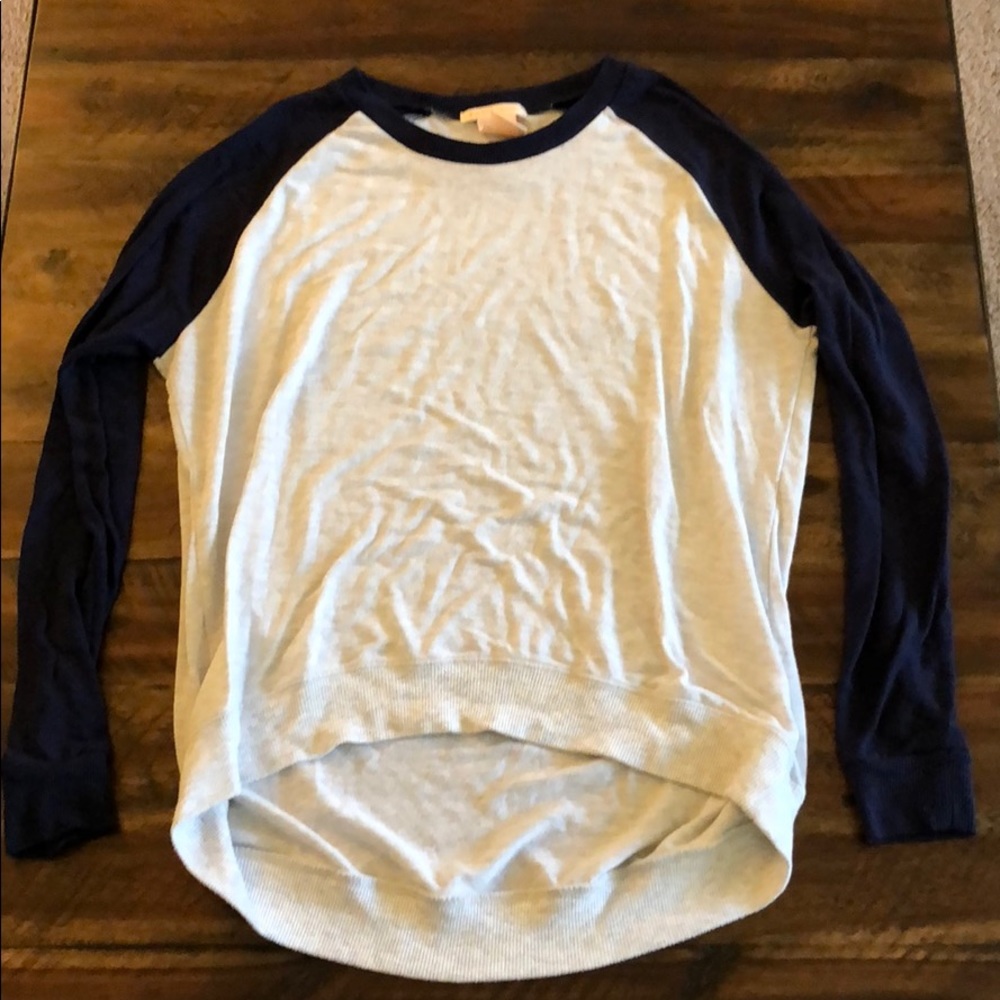 High low sweatshirt